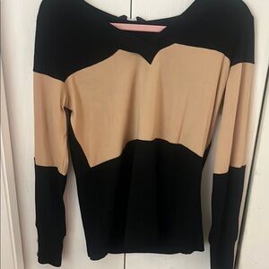 Black and tan long sleeve, Light weight shirt